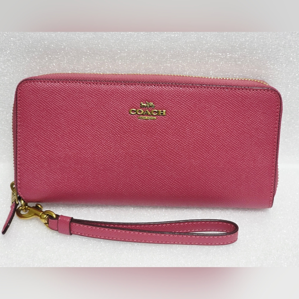 Coach Continental ID Window Large Wallet/Wristlet-Rouge Limited 6637
